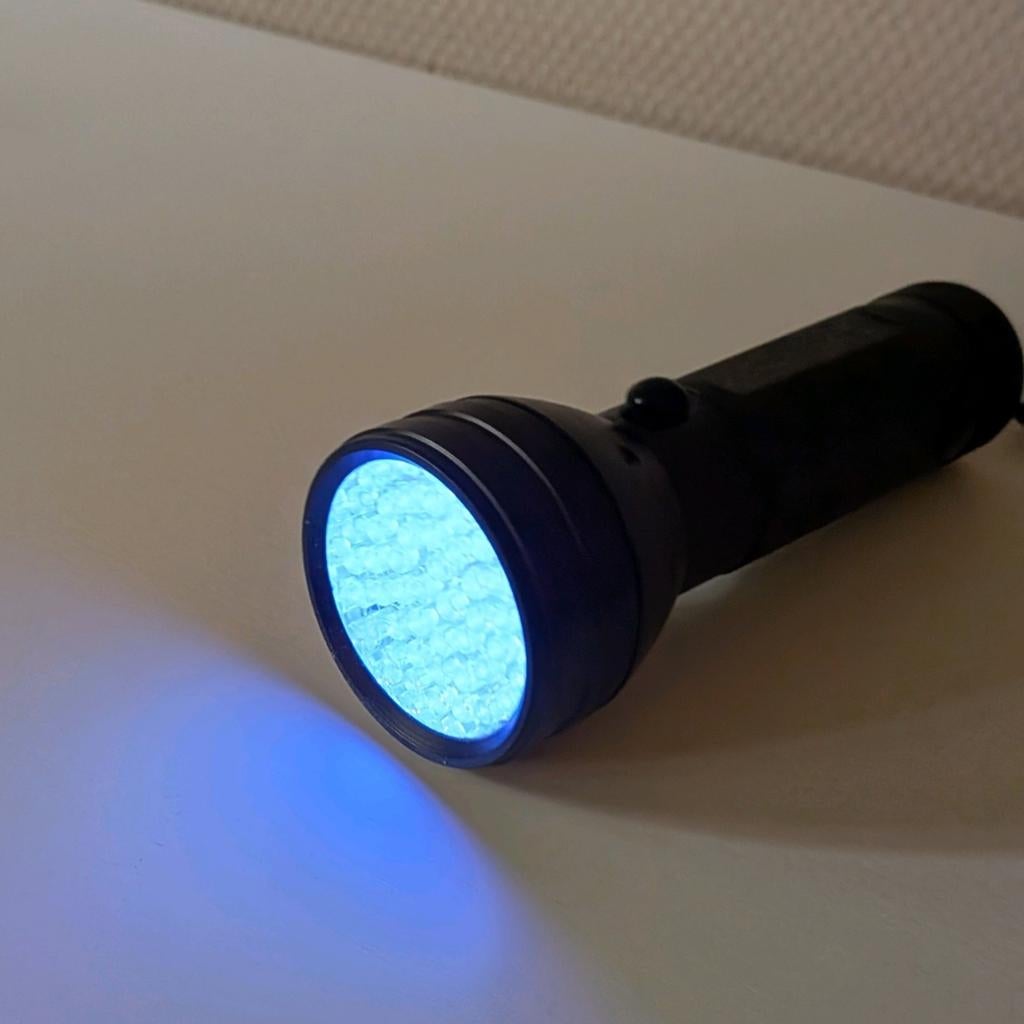 UV zaklamp, Ophalen of Verzenden, Batterij