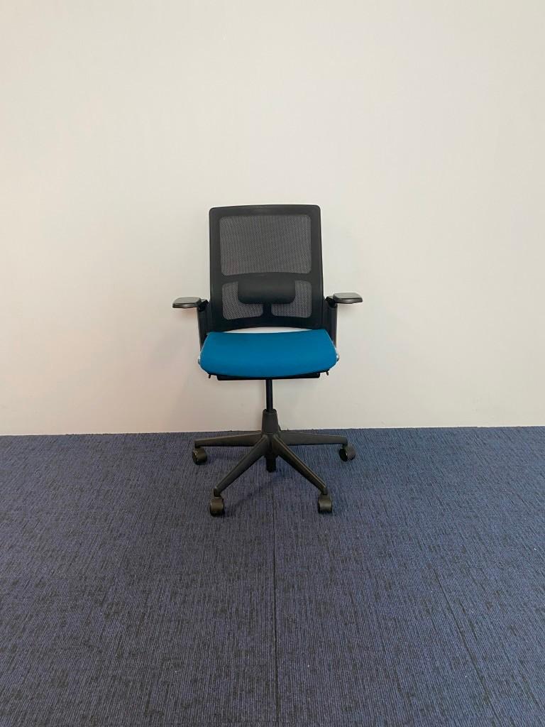 80 x Bureaustoel Ahrend 2020 Verta - blauw / zwart, Ophalen, Gebruikt, Zwart, Bureaustoel