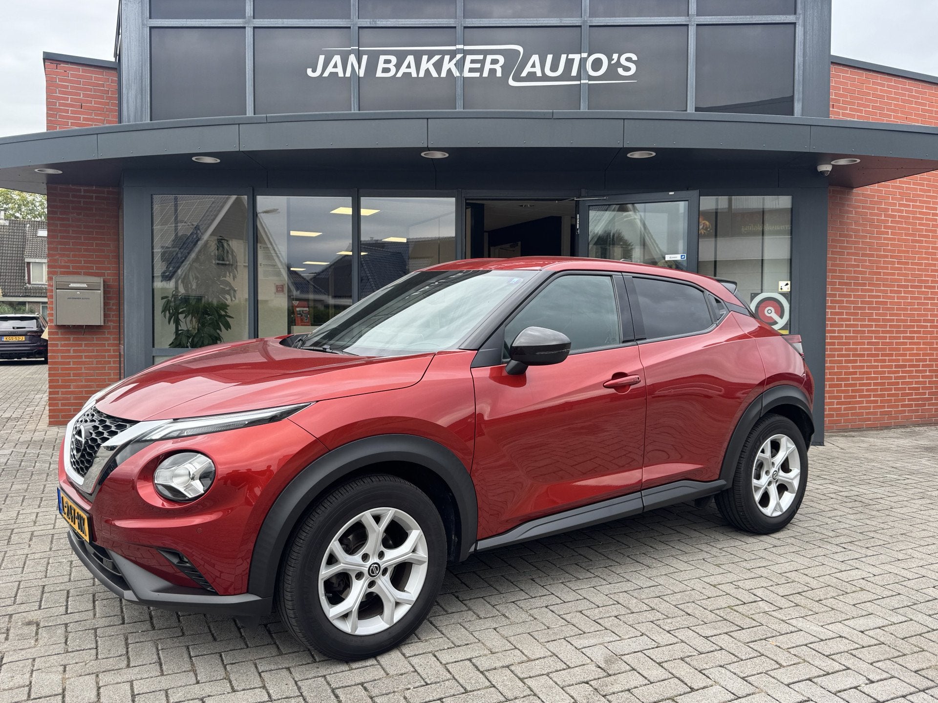 Nissan Juke 1.0 DIG-T N-Connecta ✅ Trekhaak ✅ Camera ✅, Voorwielaandrijving, Stof, 116 pk, Origineel Nederlands