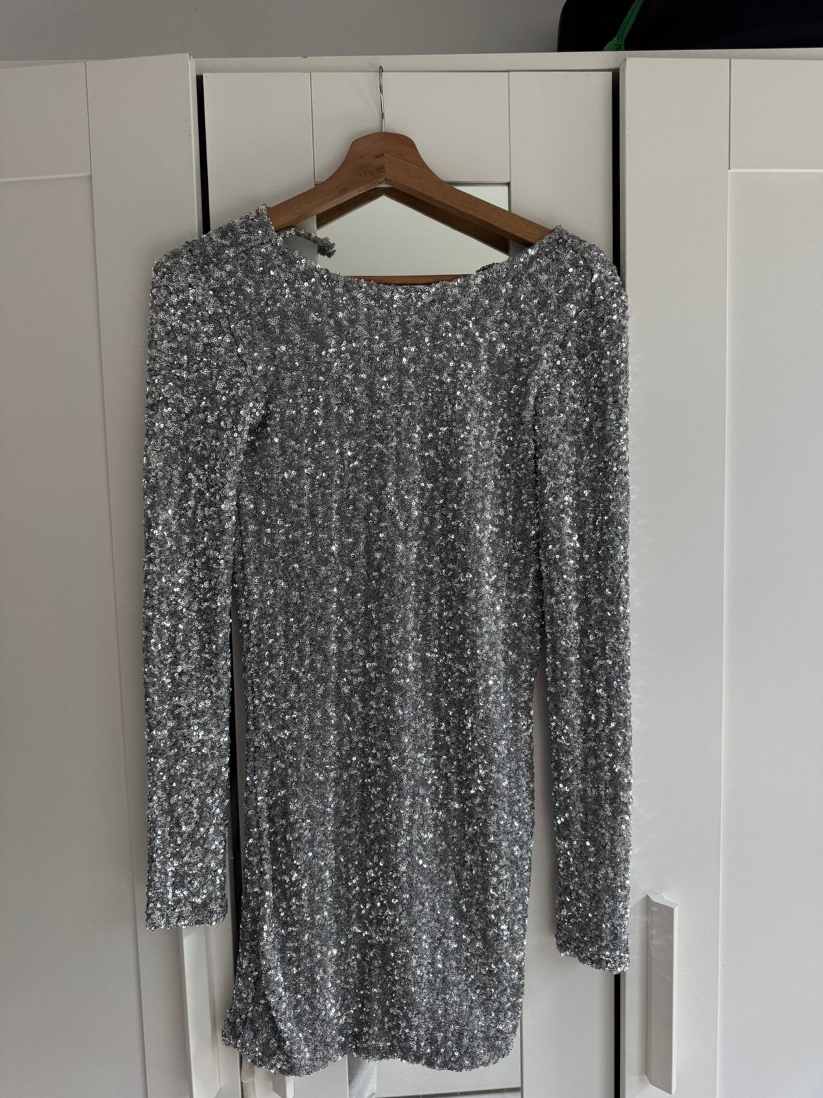 zara glitter jurk met open rug, Zwart, Ophalen of Verzenden, Zo goed als nieuw, Maat 34 (XS) of kleiner