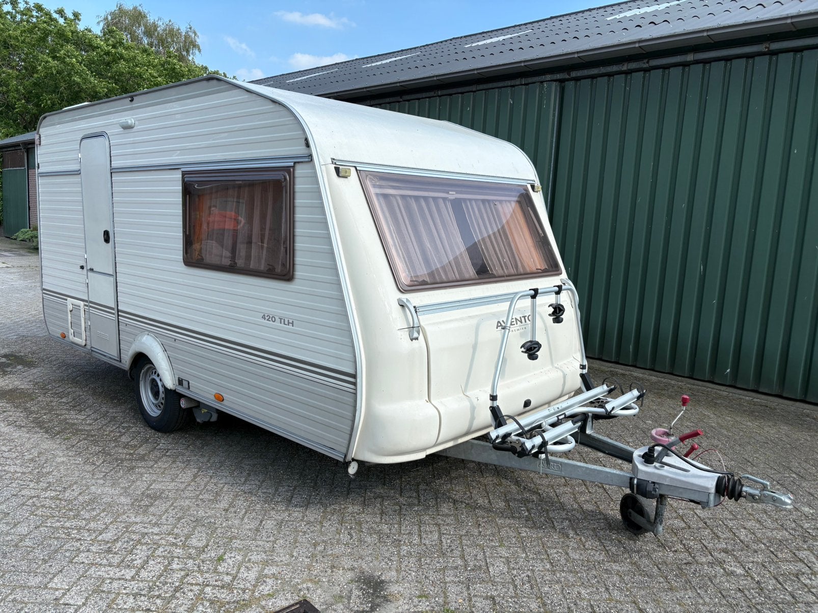 Avento Premium 420 TLH (2001), Caravans en Kamperen, Caravans, Treinzit, 750 - 1000 kg, Particulier, 4 tot 5 meter