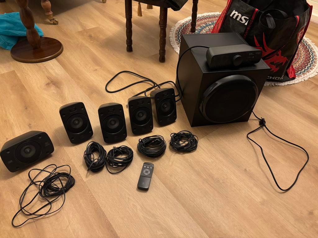 Logitech Z906 5.1 surround sound set, Ophalen, Zo goed als nieuw