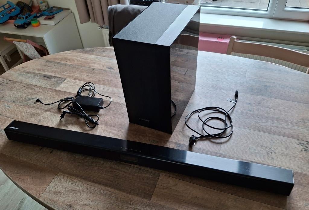 Samsung Soundbar HW-J450 met draadloze subwoofer PS-WJ450, Ophalen of Verzenden, Bluetooth, Gebruikt