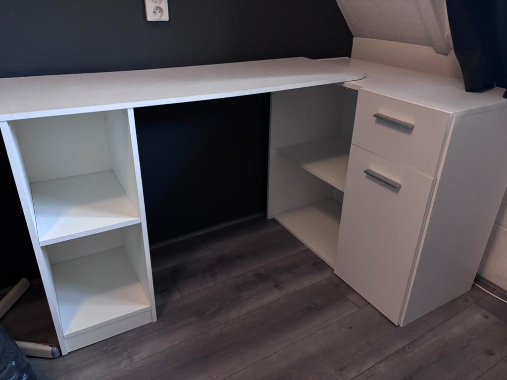 Bureau, Ophalen, Zo goed als nieuw