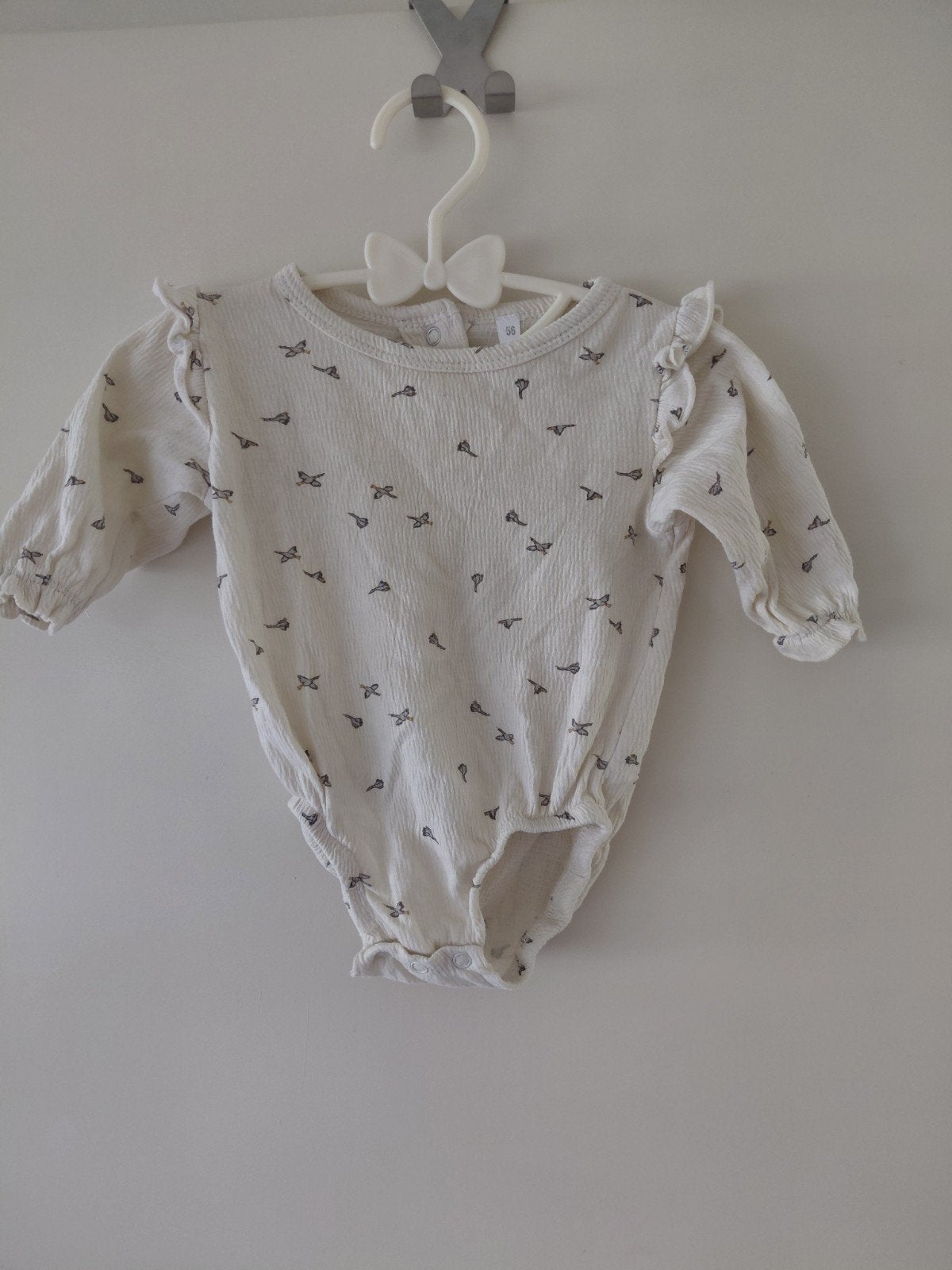 Schattige romper met lange mouwen - maat 56, Nacht- of Onderkleding, Jongetje of Meisje, Ophalen of Verzenden, Zo goed als nieuw