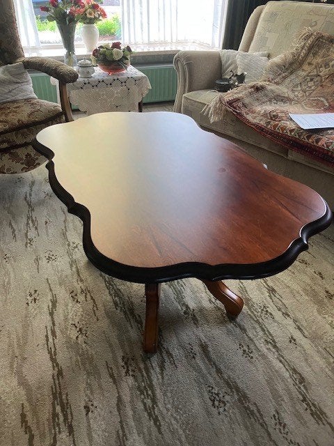 Klassieke mahonie houten salontafel, Huis en Inrichting, Tafels | Salontafels, Ophalen, Gebruikt, 100 tot 150 cm, 50 tot 100 cm