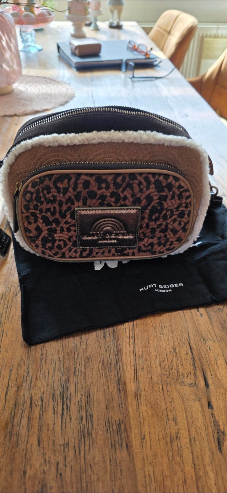 Kurt Geiger Southbank Camera Pocket Tas -  nieuw, Ophalen of Verzenden, Nieuw, Beige, Schoudertasje