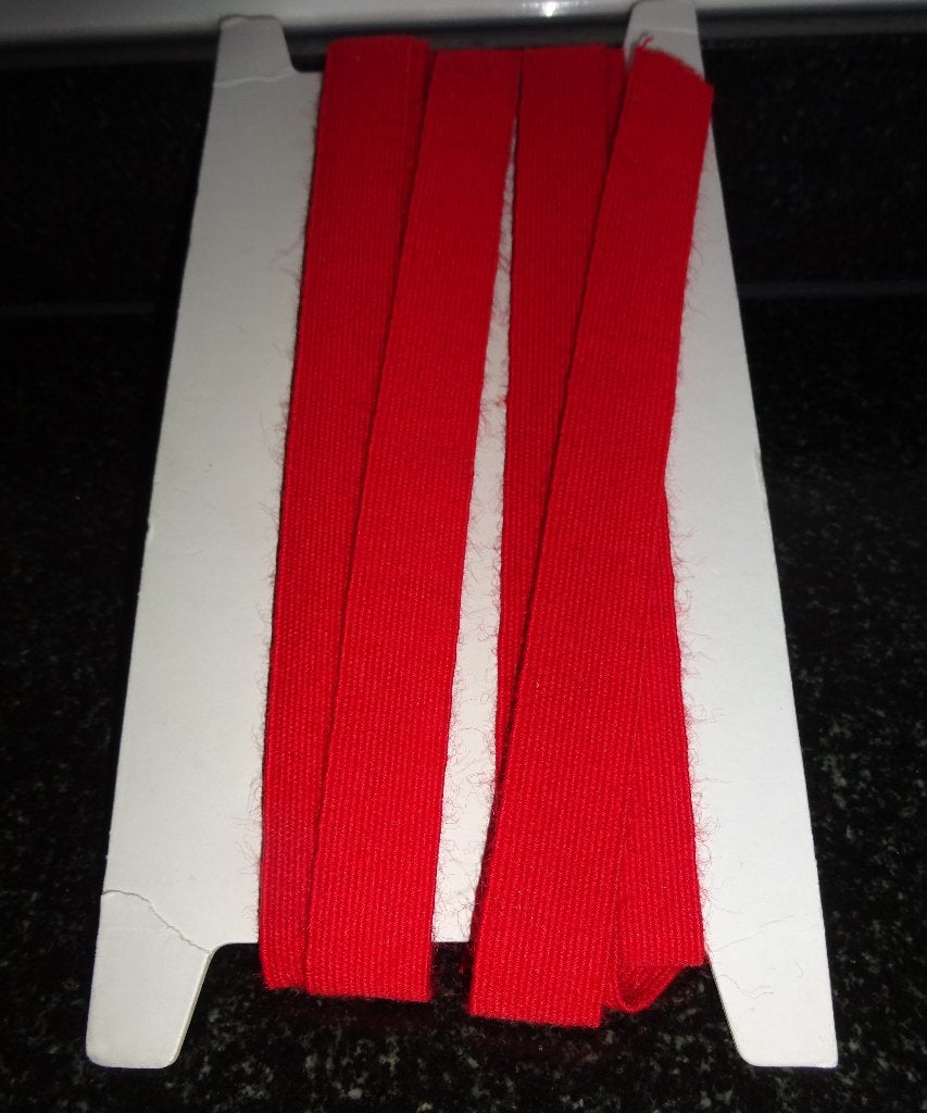 Rood Galon voor het UNIFORMEN = 20 mm breed Totaal 4.75 mtr., Ophalen of Verzenden
