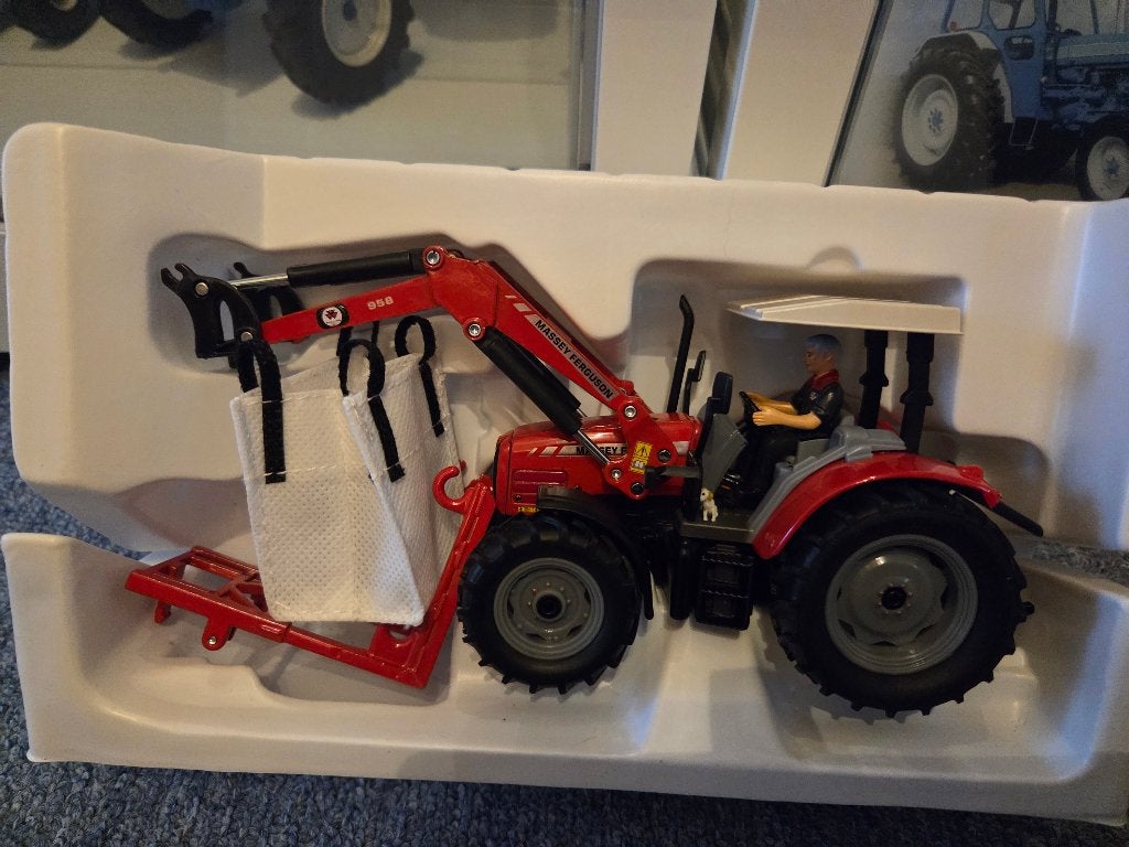 Massey Ferguson 5445 LCN beursmodel 2022, Ophalen of Verzenden, Nieuw, Tractor of Landbouw, Overige merken