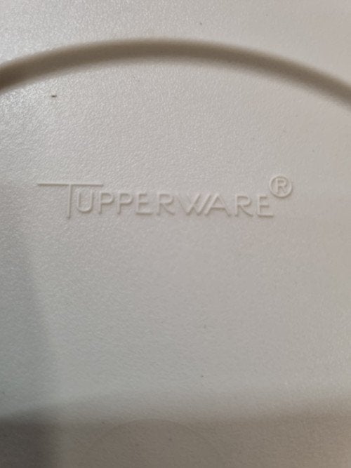 tupperware hapjes schaal met deksel, Ophalen of Verzenden, 'T Olde Gre-j, Info@toldegrej.nl, Endepoelstraat 20f Didam