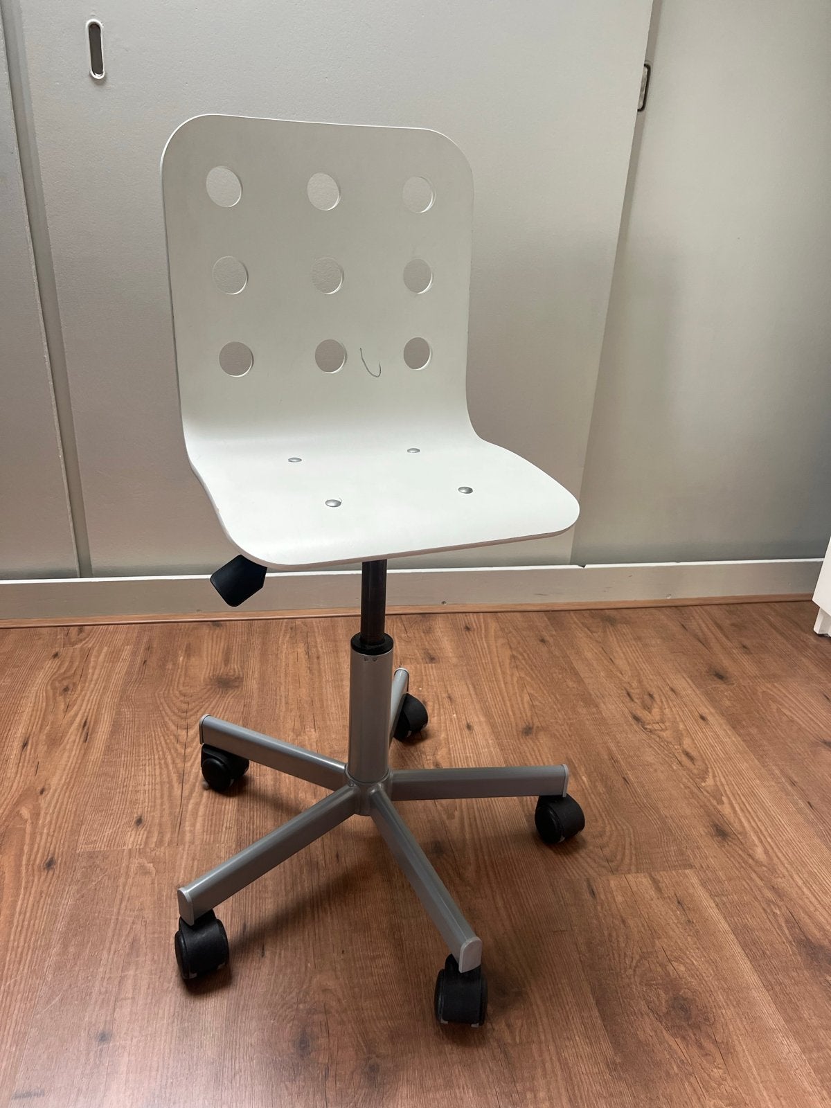 IKEA bureaustoel, wit, in hoogte verstelbaar, Ophalen, Gebruikt, Wit, Bureaustoel