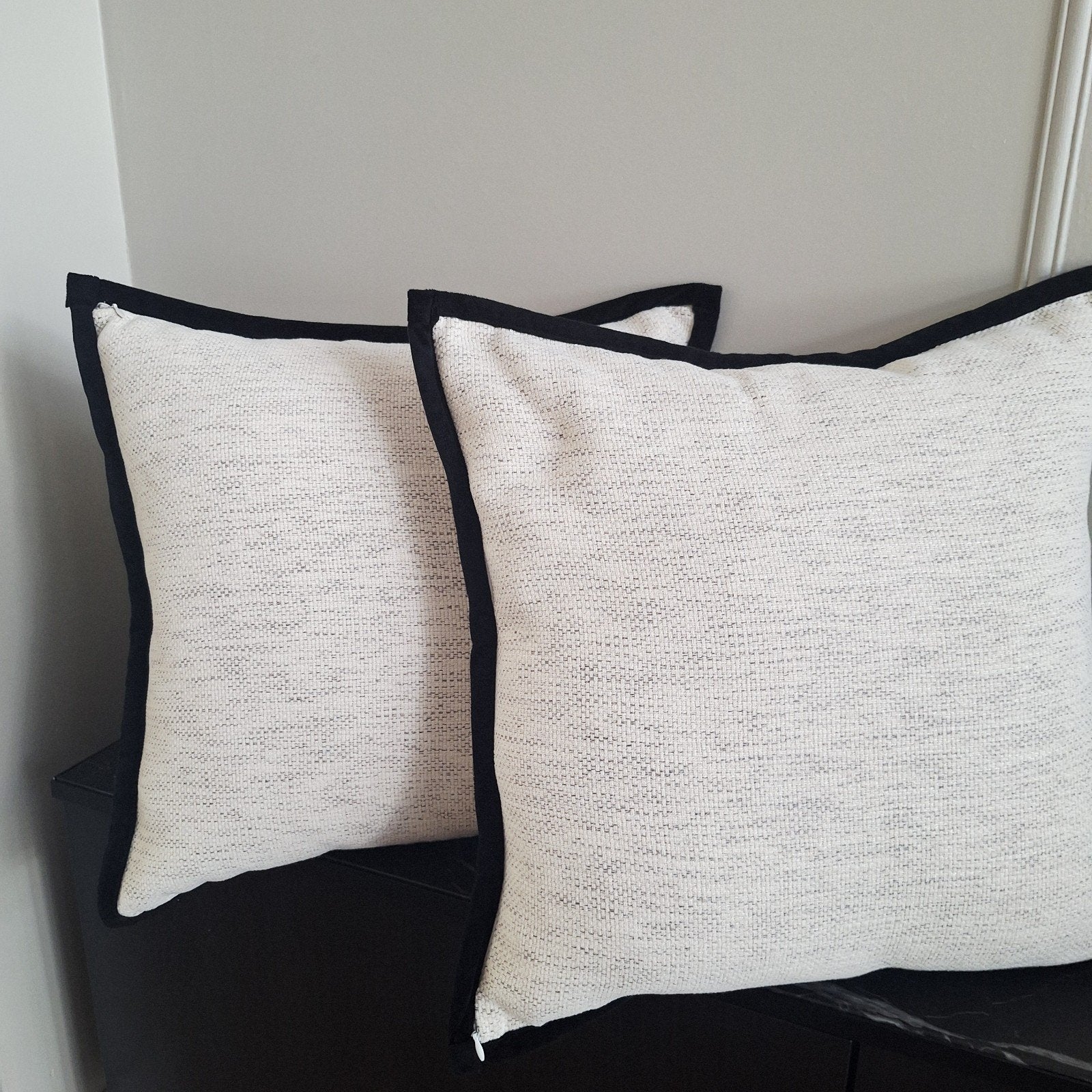 Mooie set kussens 45x45 cm met zwarte bies, Vierkant, Nieuw, Ophalen of Verzenden, X