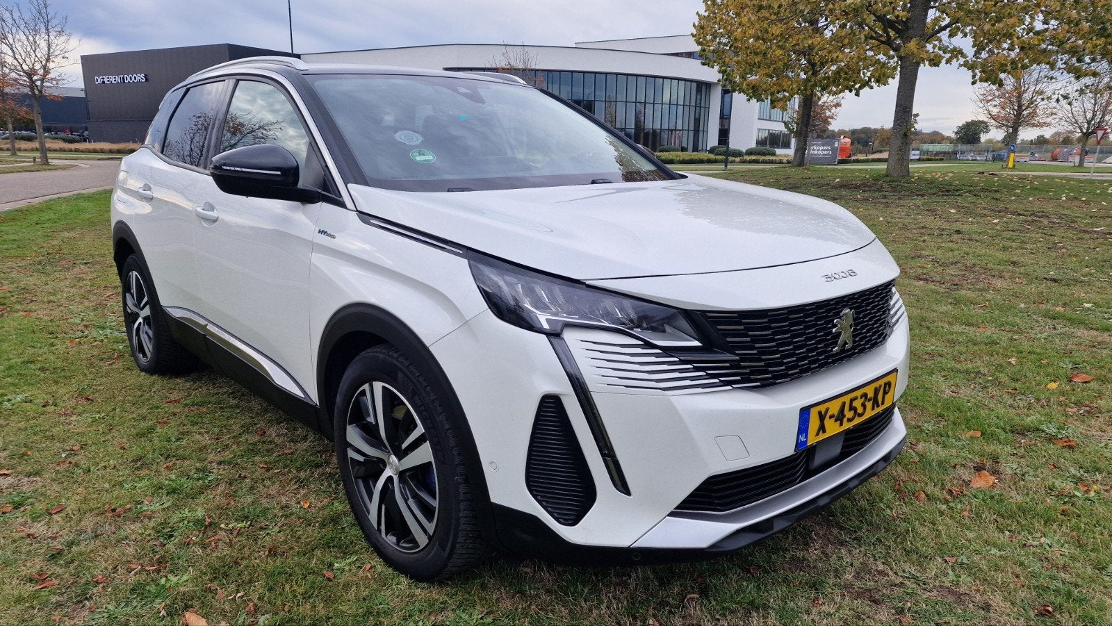 Peugeot3008 1.6 hybride Plug-in Pure Tech bj:2021 57000km, Auto's, Stof, 1250 kg, Euro 6, 4 cilinders