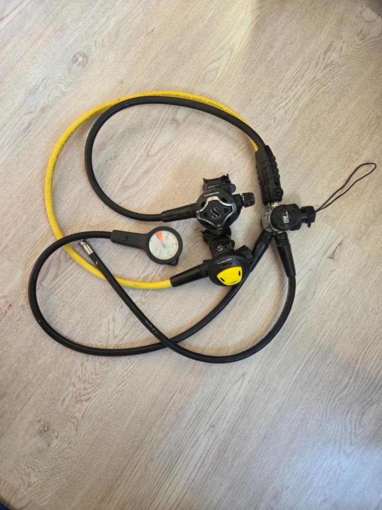 Scubapro MK17/S600/R295 Duikregelaar Set (DIN 300bar), Ophalen, Gebruikt, Trimvest of Wing