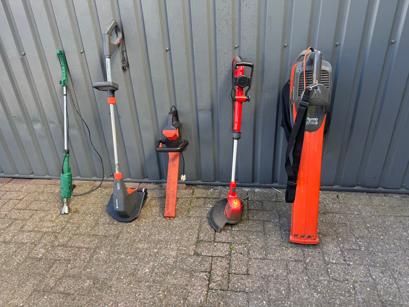 Heggeschaar/Bladblazer/2x Trimmer/ontkruidbrander, Ophalen, Gebruikt, Mwonenenslapen, Mwonenenslapen@ziggo.nl