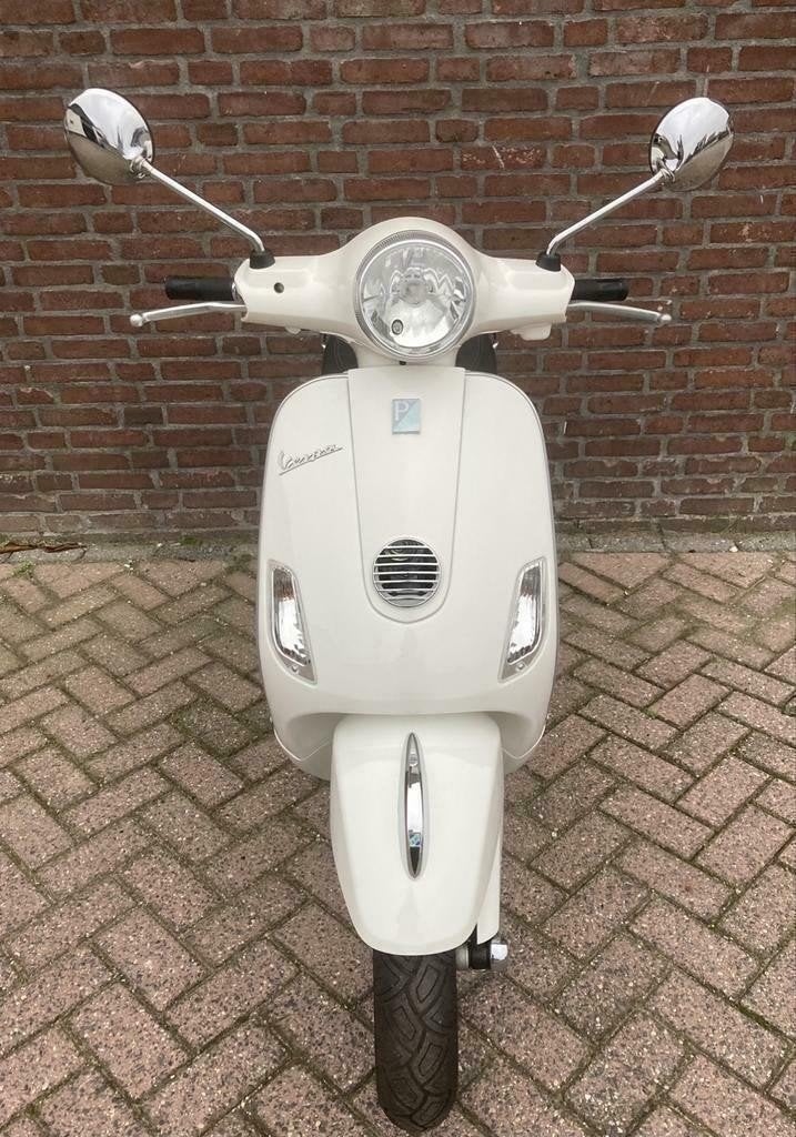 Piaggio Vespa Lx 50 Fl 2T Brom Scooter C38 Collector Item, Fietsen en Brommers, Maximaal 45 km/u, Nieuw, Ophalen of Verzenden