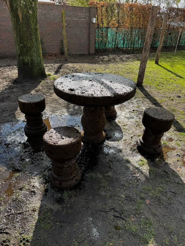 Oud Tufsteen Zitje - Zeer Zwaar! Zelf Afhalen, Tuin en Terras, Ophalen, Gebruikt, Rond, Overige materialen