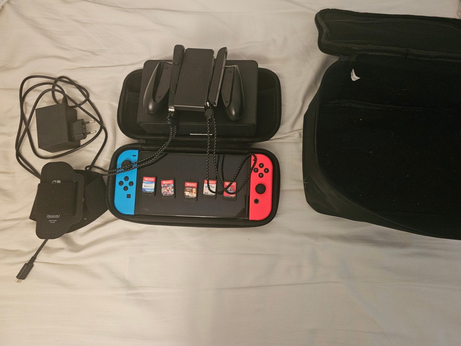 Nintendo Switch Oled met accessoires en games, Met games, Met 2 controllers, Ophalen of Verzenden, Zo goed als nieuw