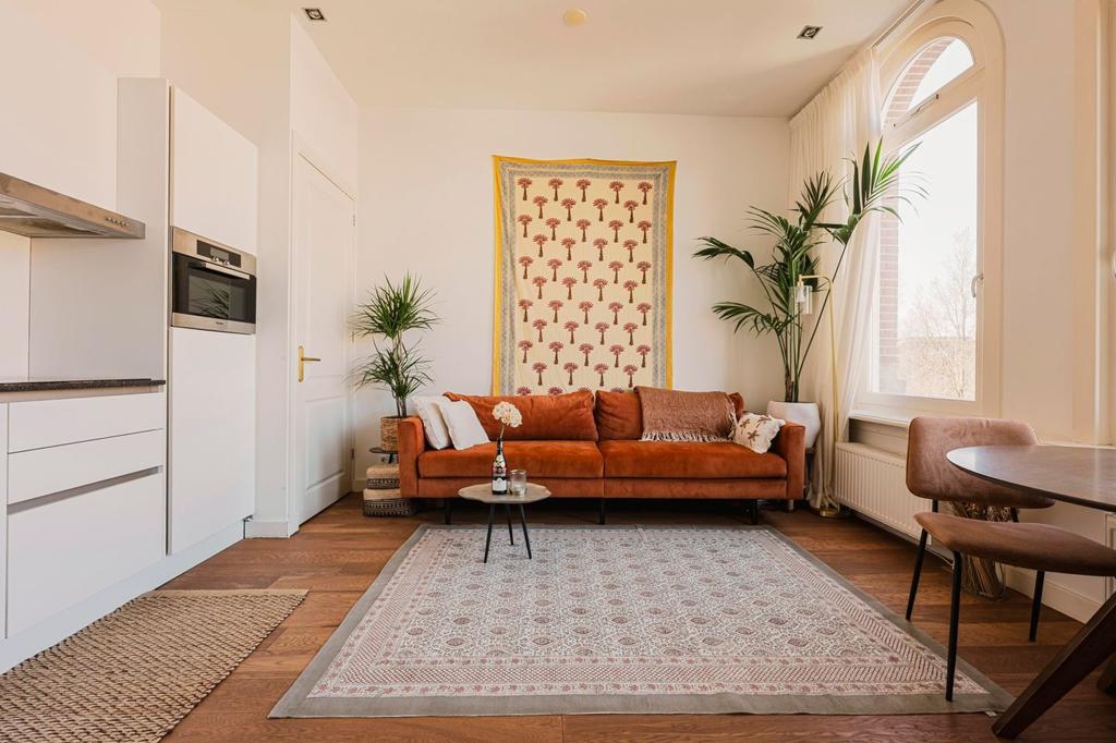 Terracotta 3.5 seater sofa from Sohome, Huis en Inrichting, Banken | Bankstellen, Ophalen, Gebruikt, 75 tot 100 cm