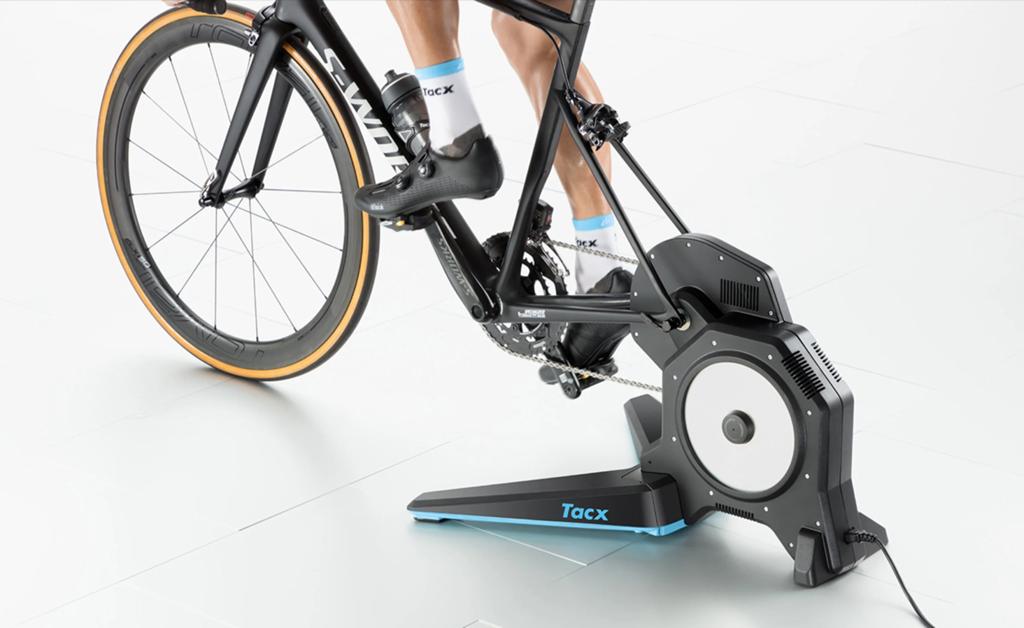 Tacx Flux 2 Smart Trainer + Trainer Mat + wifi versterker, Sport en Fitness, Wielrennen, Ophalen, Zo goed als nieuw, Overige typen