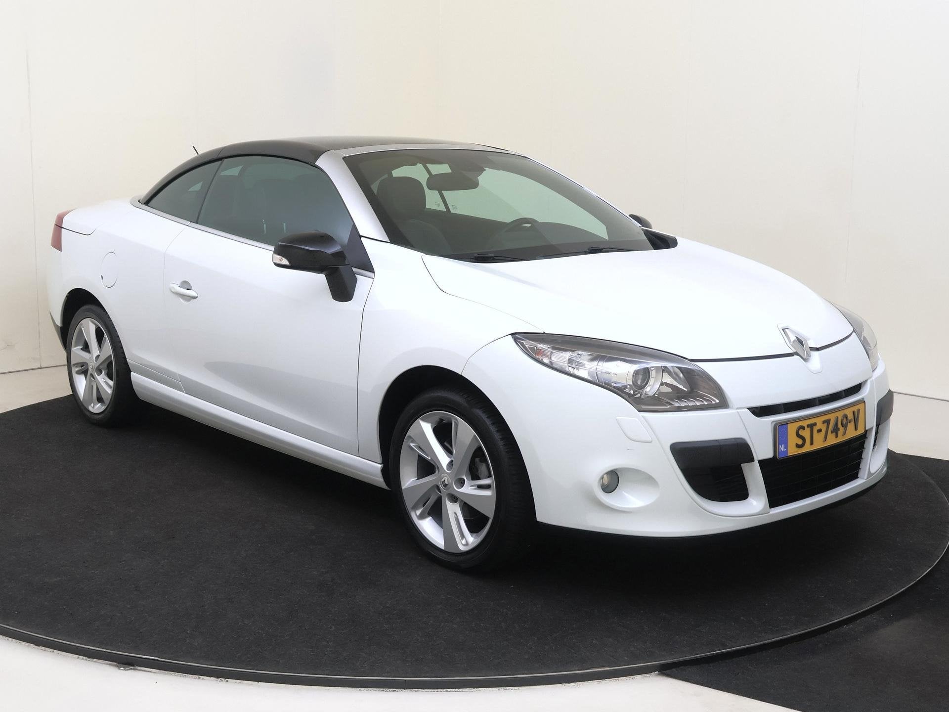 Renault Mégane Coupé-Cabriolet 1.2 TCe Privilège | 130PK, Auto's, Euro 5, 1490 kg, Gebruikt, 750 kg