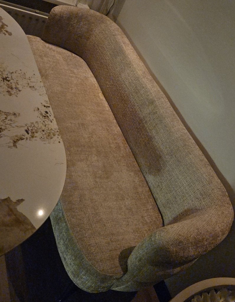 Eetkamer bank (enkele keren op gezeten) taupe, Huis en Inrichting, Ophalen, Minder dan 75 cm, 150 tot 200 cm, Driepersoons