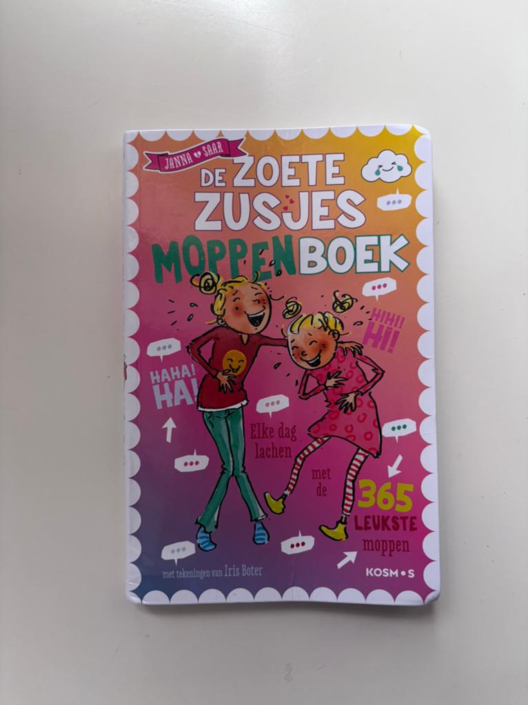 De zoete zusjes moppenboek, Boeken, Ophalen of Verzenden, Zo goed als nieuw, Fictie algemeen