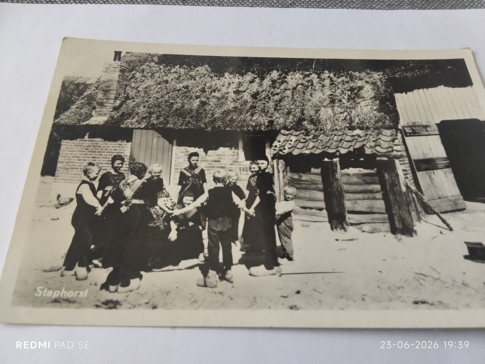 ansichtkaart Staphorst - Kinderen in klederdracht, Ophalen of Verzenden, 1940 tot 1960, Gelopen, Overijssel