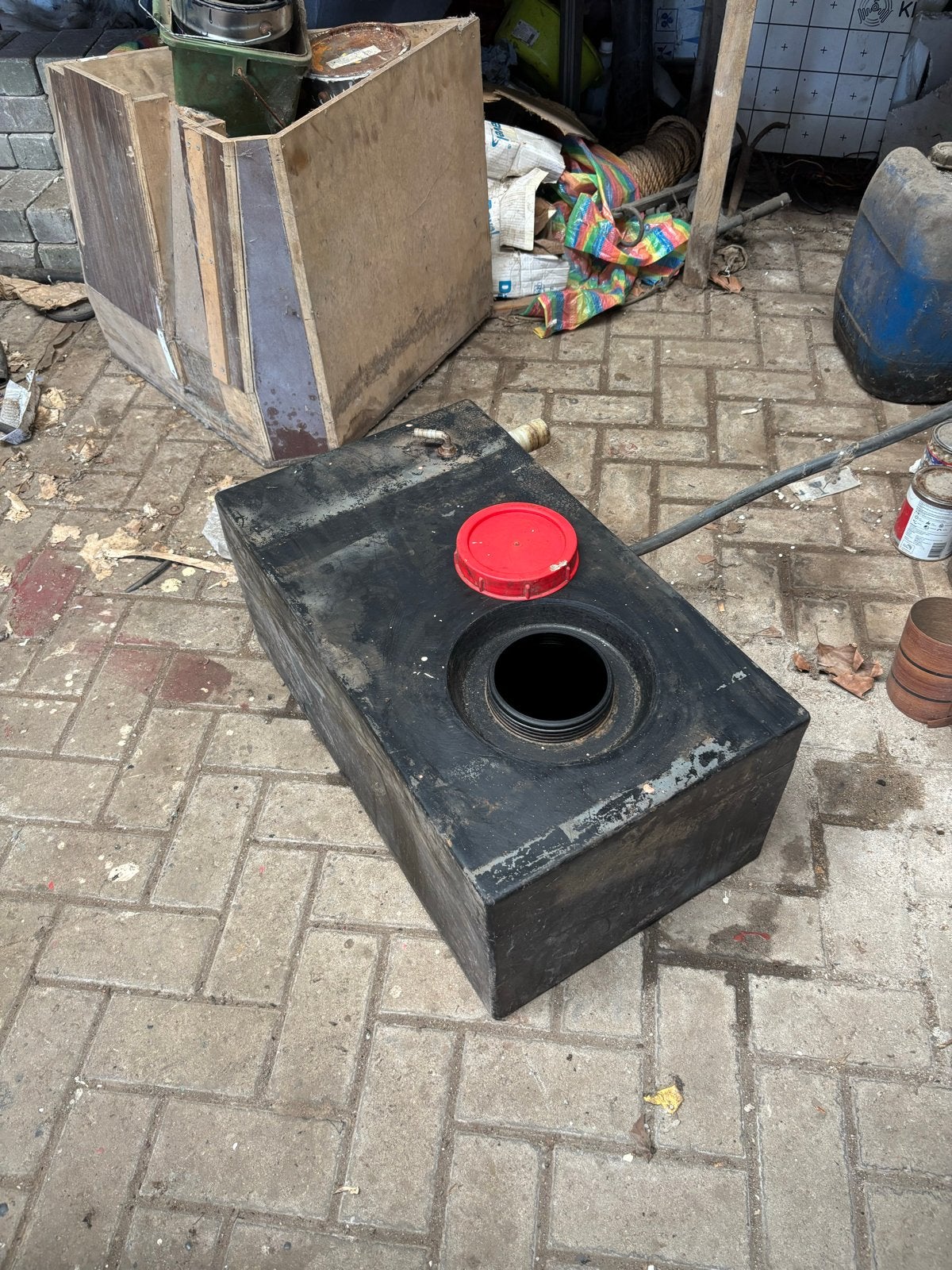 Gebruikte brandstoftank met rode dop, Ophalen of Verzenden, Gebruikt, Universele onderdelen