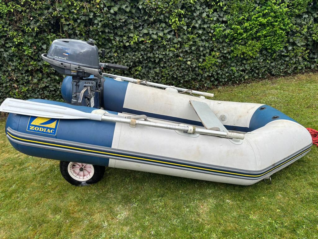 Zodiac Cadet 240 RIB met Yamaha 4pk buitenboordmotor, Watersport en Boten, Rubberboten, Ophalen, Gebruikt, Zodiac, Benzine
