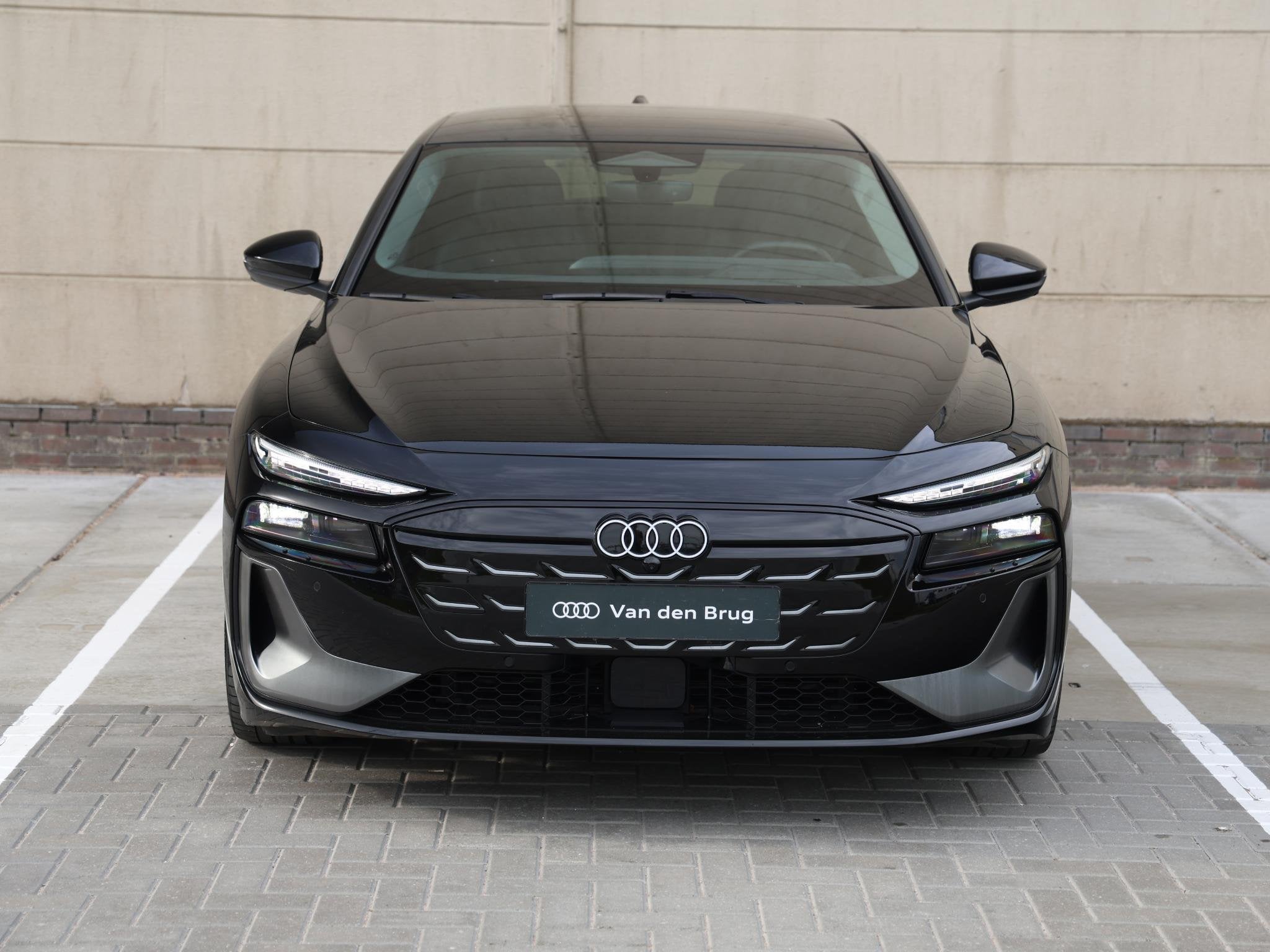 Audi A6 Avant e-tron S edition quattro 100 kWh S-Line 428pk, Automaat, 685 km, 428 pk, Zwart