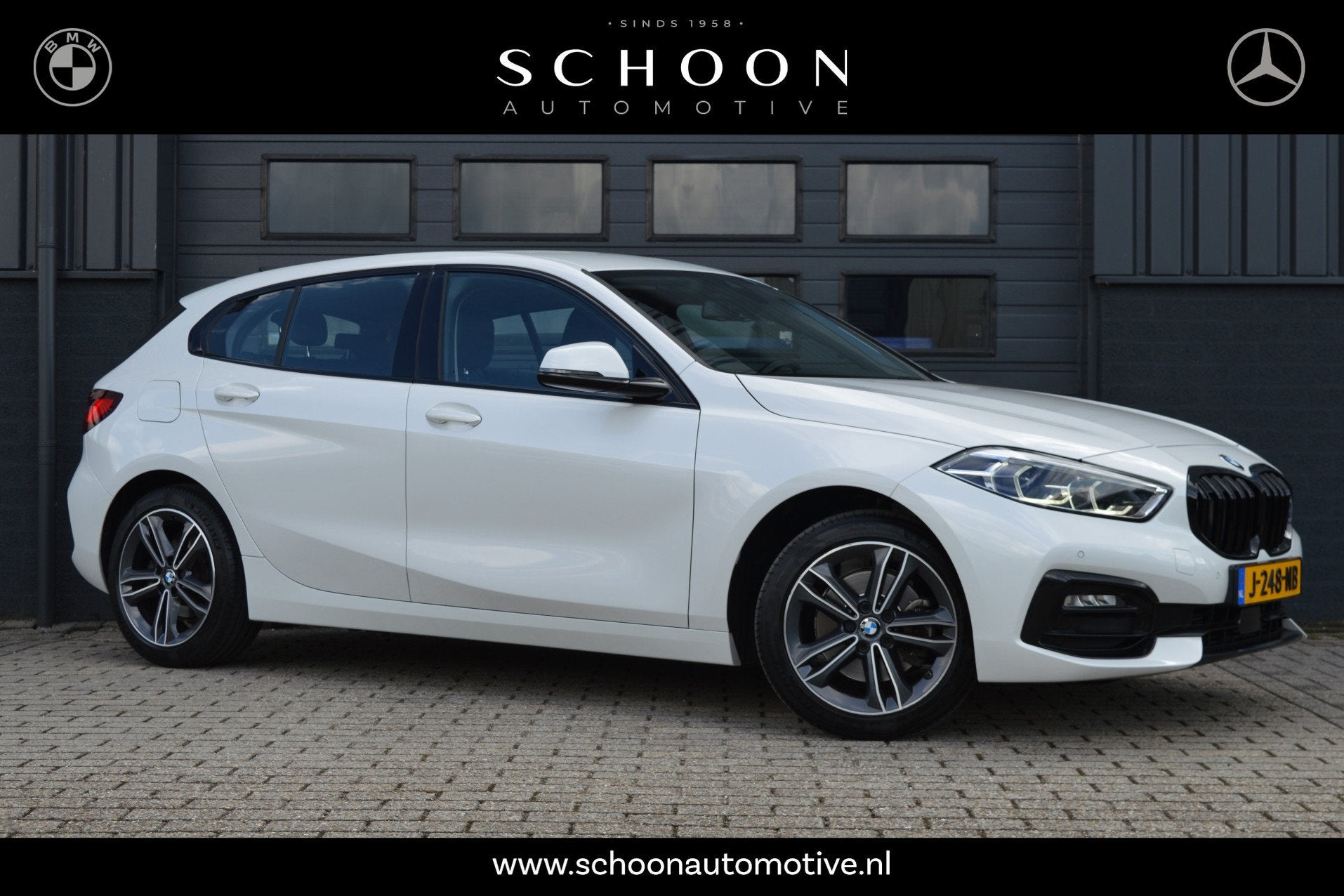 BMW 1-serie 118i Executive Edition Sport Line (bj 2020), Gebruikt, Met garantie (alle), Leder en Stof, Wit
