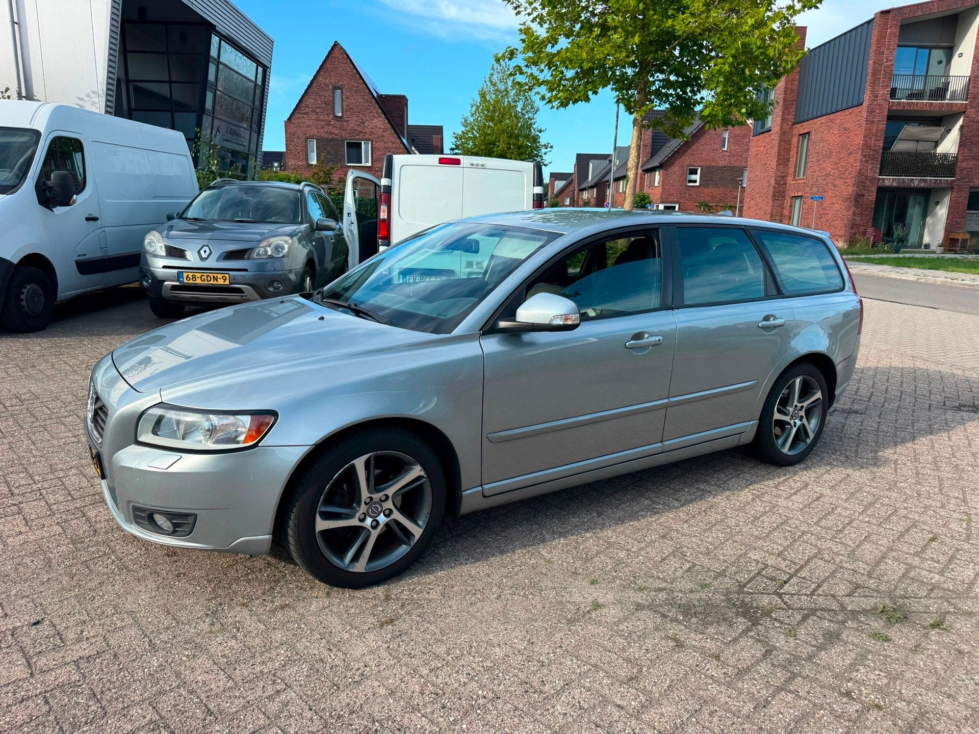 Volvo V50 1.6 D2 S/S Limited Edition, Auto's, Voorwielaandrijving, Euro 5, Gebruikt, Zwart