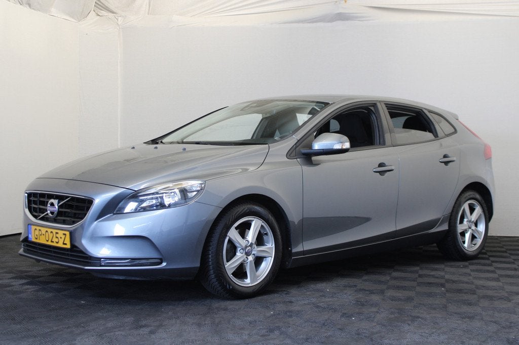 Volvo V40 2.0 D2 Kinetic Business (bj 2015), Voorwielaandrijving, Stof, Gebruikt, 1969 cc