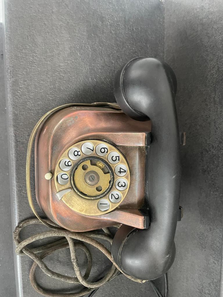 Vintage koperen draaischijf telefoon –  decoratie, Antiek en Kunst, Ophalen of Verzenden