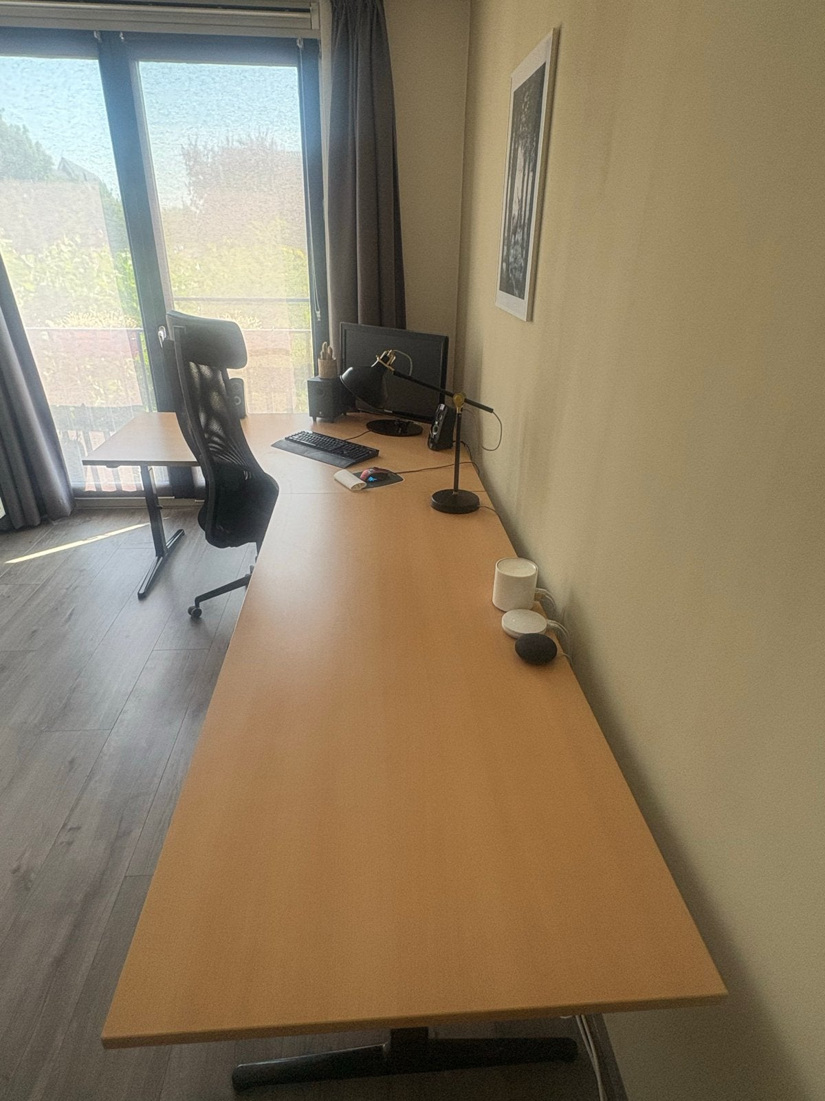 Ruim hoekbureau met afgerond zitgedeelte - 300x168cm, Huis en Inrichting, Bureaus, Ophalen, In hoogte verstelbaar, Gebruikt, Hoekbureau