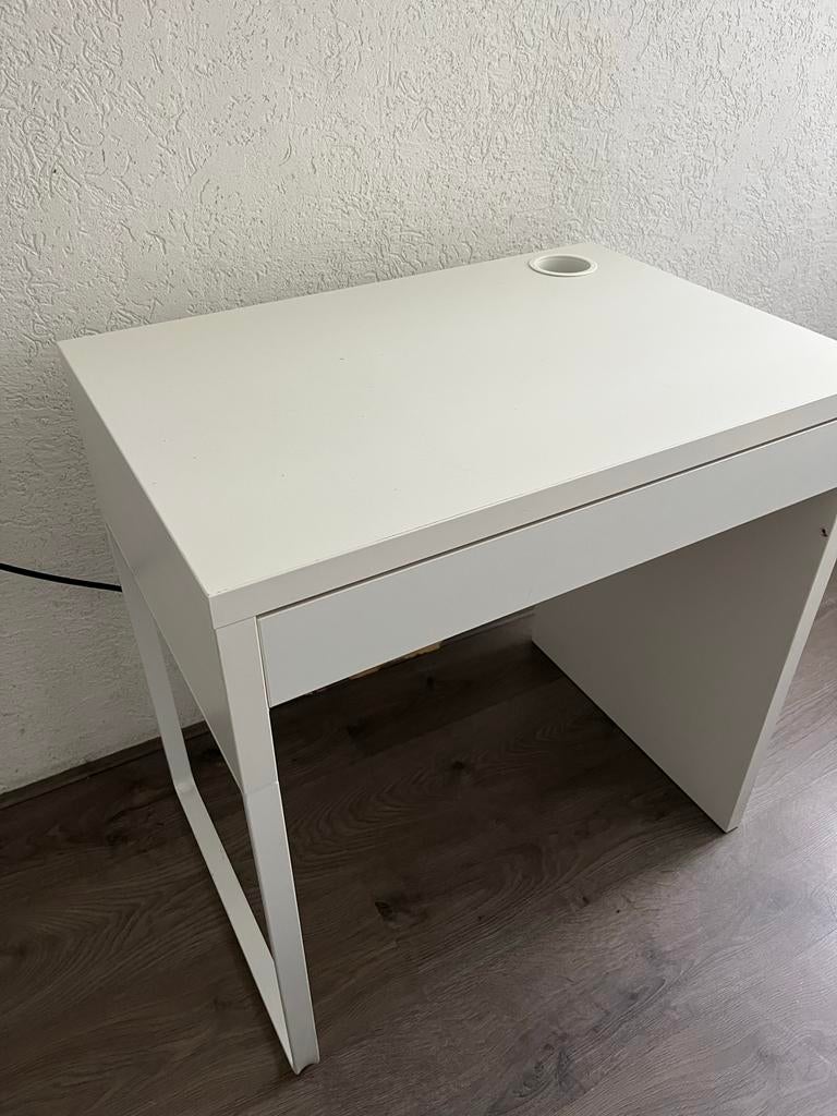 Wit bureau met lade, Gebruikt, Met lades, Spaanplaat of MDF, Ophalen of Verzenden