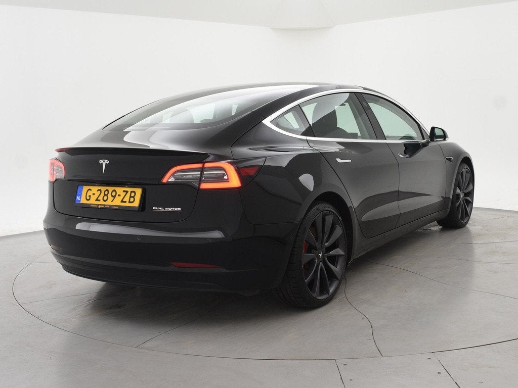 Tesla Model 3 PERFORMANCE 462 PK AWD 75 KWH ORIG NL + 20 INC, Auto's, Tesla, Automaat, Stof, 547 km, 462 pk