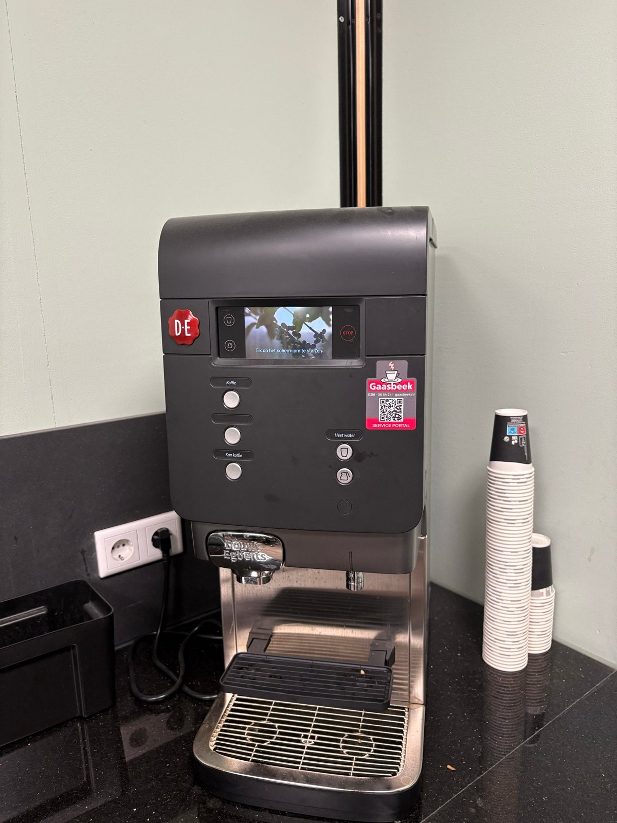 Douwe Egberts Koffiemachine - Quantum 100  Zo goed als nieuw