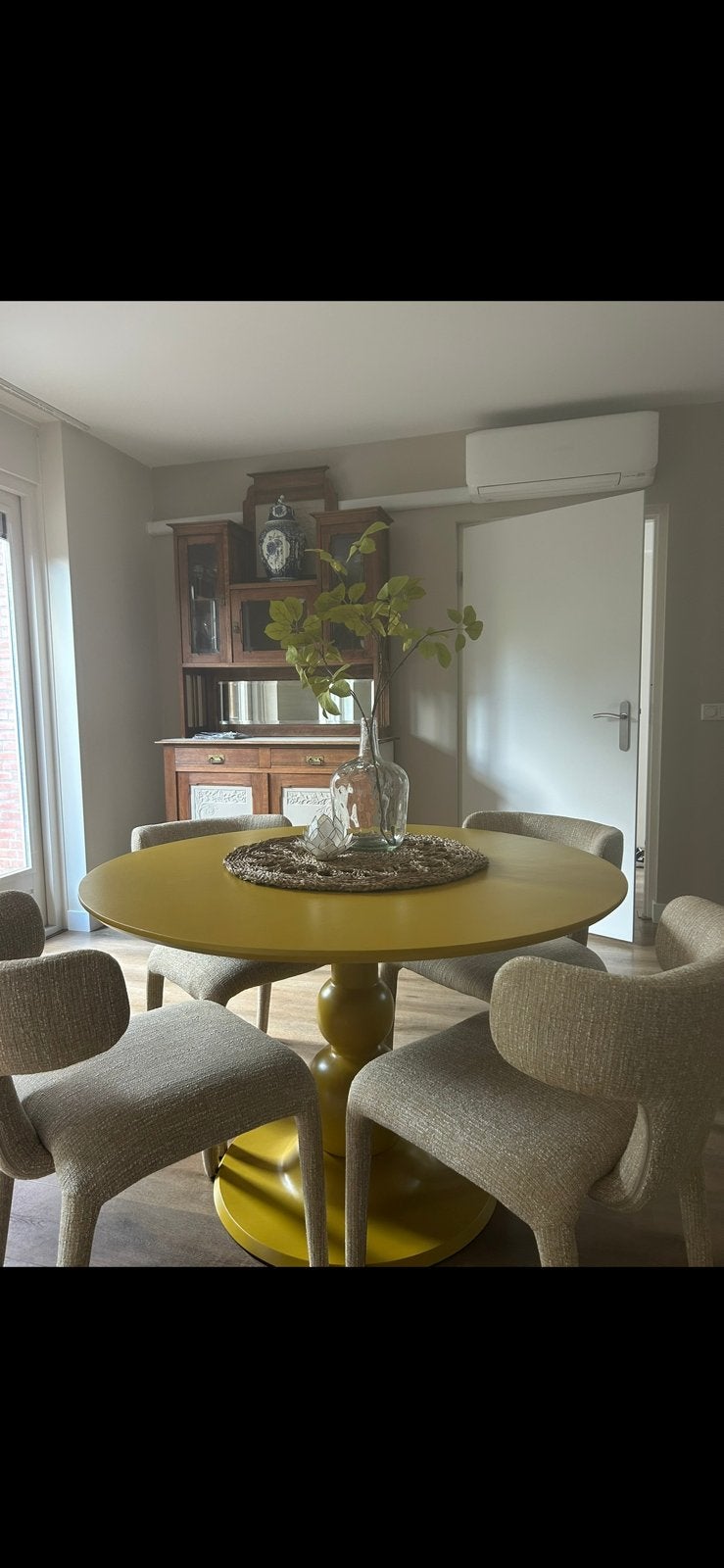 WOOD okergele eettafel te koop, Ophalen, Rond, 200 cm of meer, 50 tot 100 cm