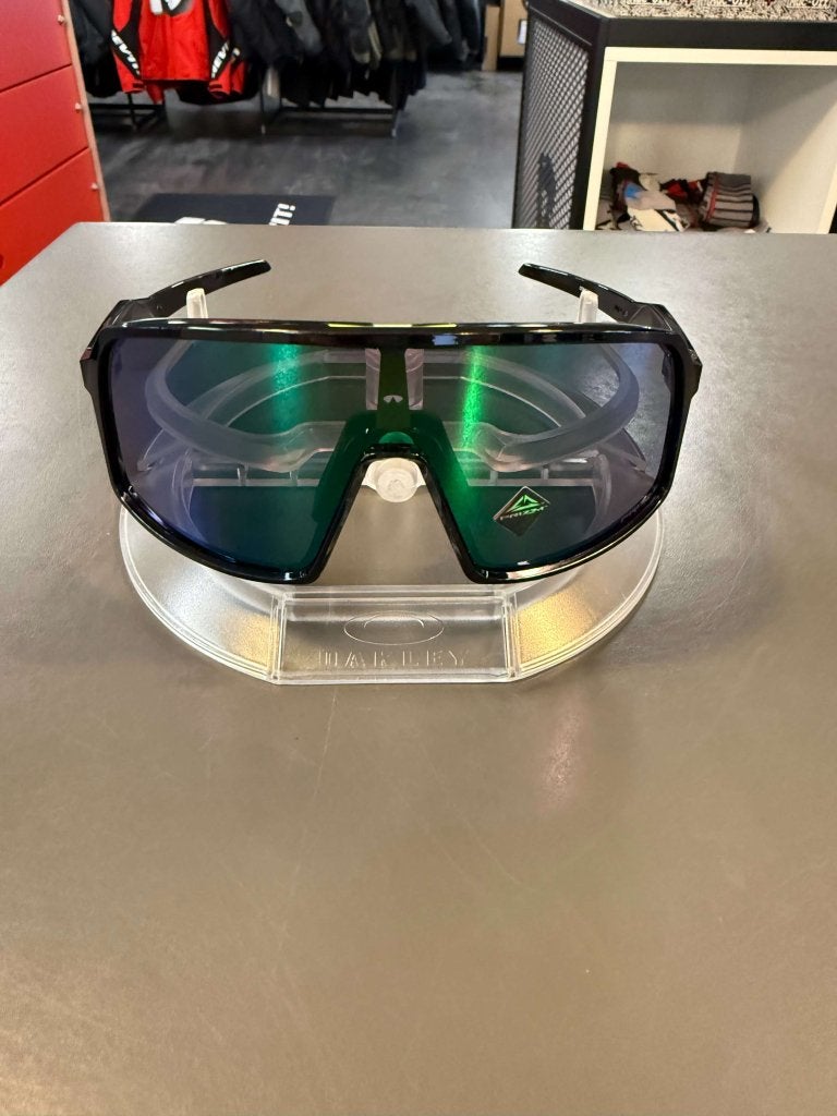 OAKLEY SUTRO S, POLISHED BLACK/GREEN , MET BESCHERMDOOS, Overige typen, Ophalen of Verzenden, Oakley, Supportnetherlands@oakley.com