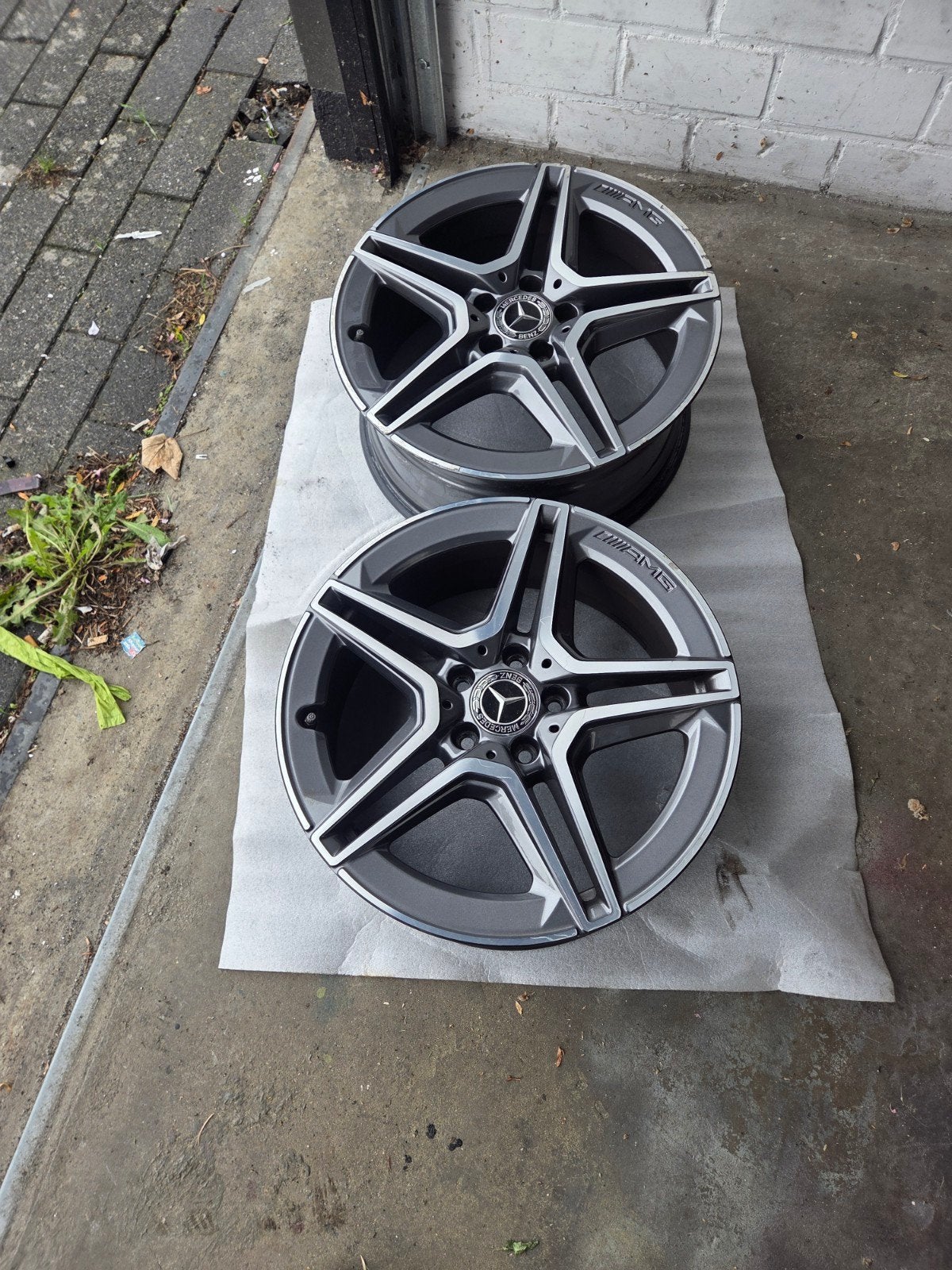 2x 18 inch AMG velgen Mercedes A-klasse 2019, Auto-onderdelen, 18 inch, Gebruikt, Velg(en), Ophalen of Verzenden