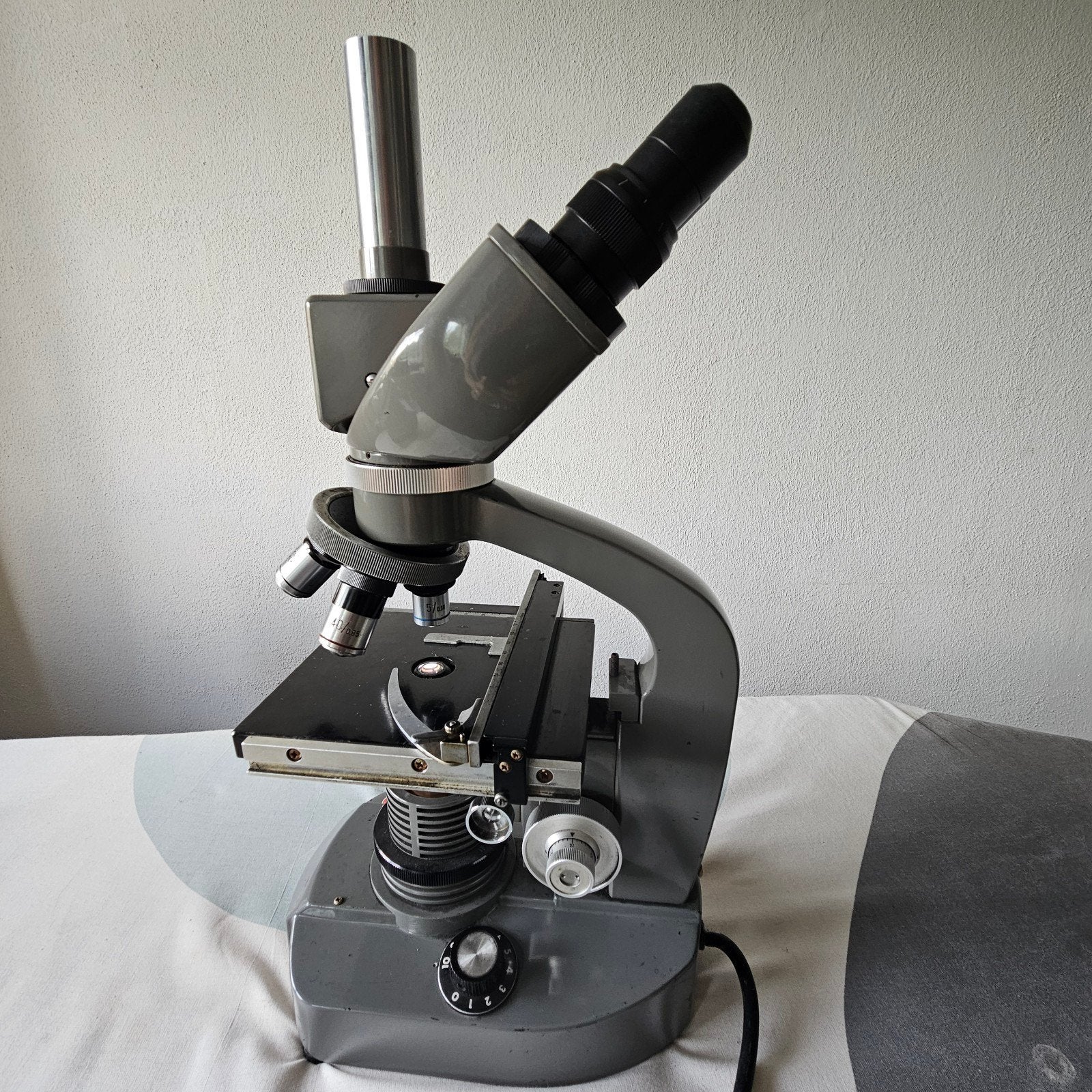 Euromex Arnhem Microscoop met Houten Koffer, Ophalen of Verzenden, Gebruikt, 400x tot 1000x, Biologische microscoop