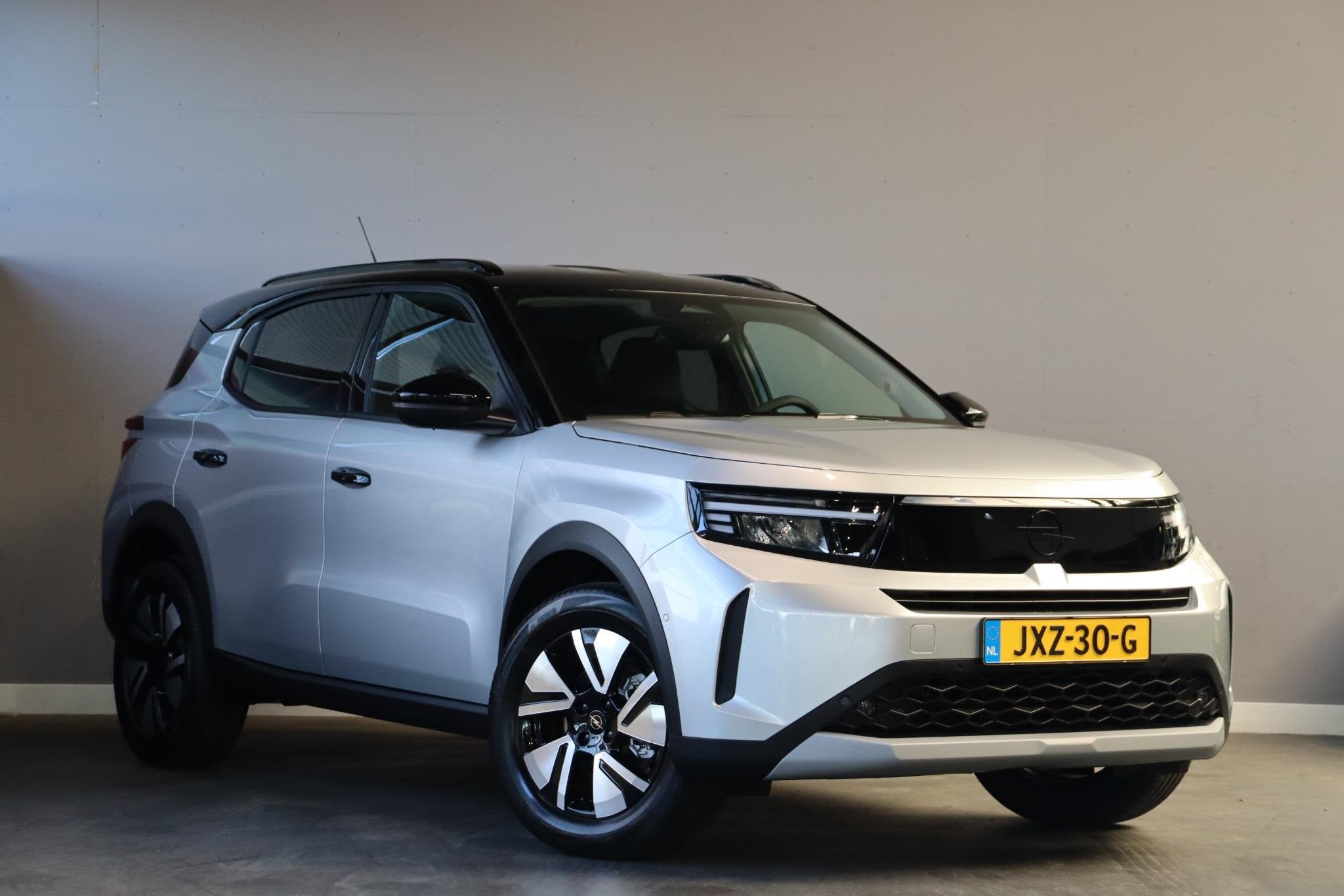 Opel Frontera 1.2 Turbo Hybrid GS 145PK Stoel-Stuur-Voorruit, Stof, 1199 cc, 7 stoelen, Origineel Nederlands