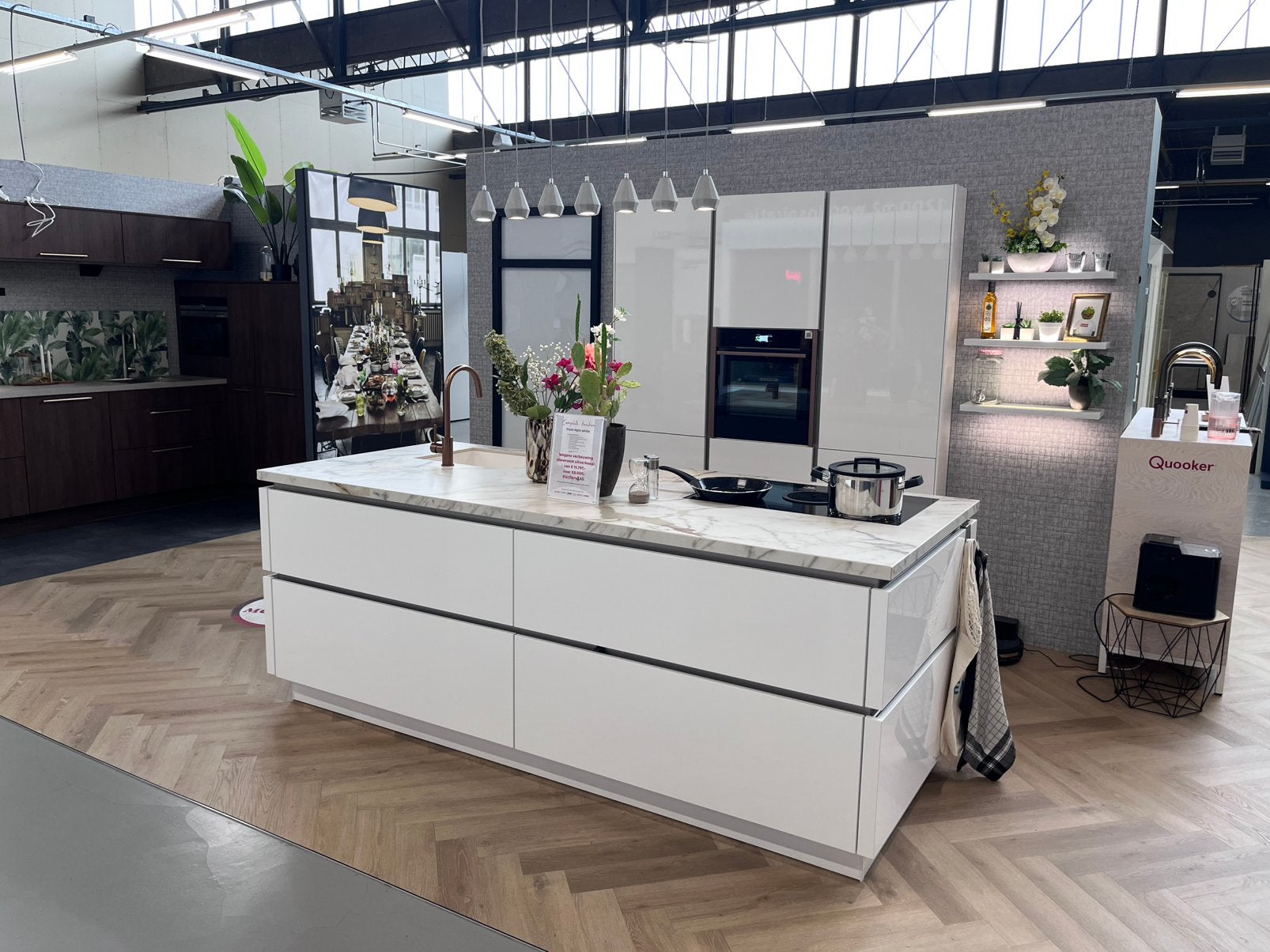 Showroom keuken Flash Alpin White, Huis en Inrichting, Keuken | Complete keukens, Ophalen, Wit, Nieuw, Greeploos