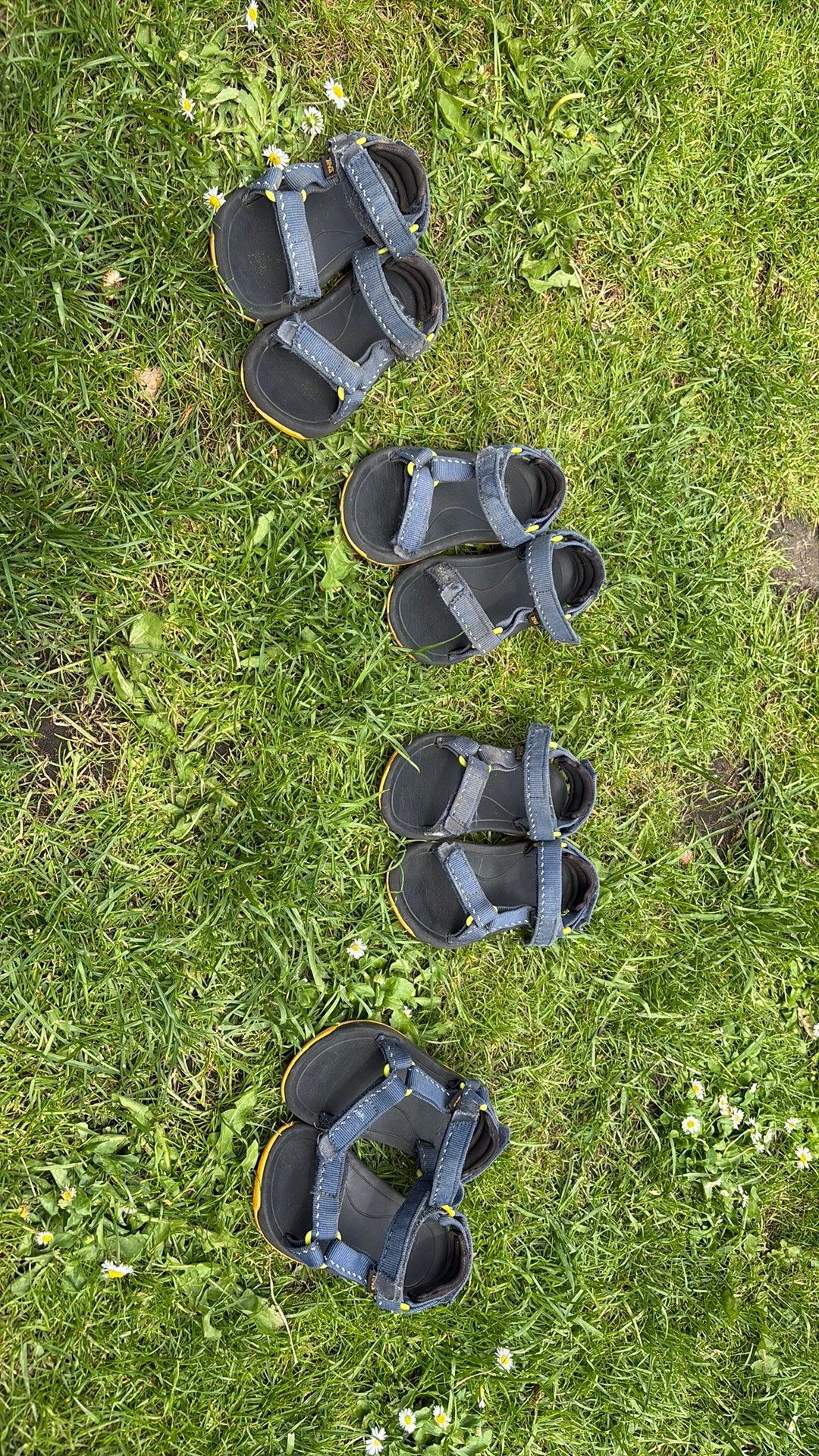 Teva sandalen maat 21, 22/23 (twee keer) en 25, Ophalen of Verzenden, Gebruikt, Jongen, Overige typen