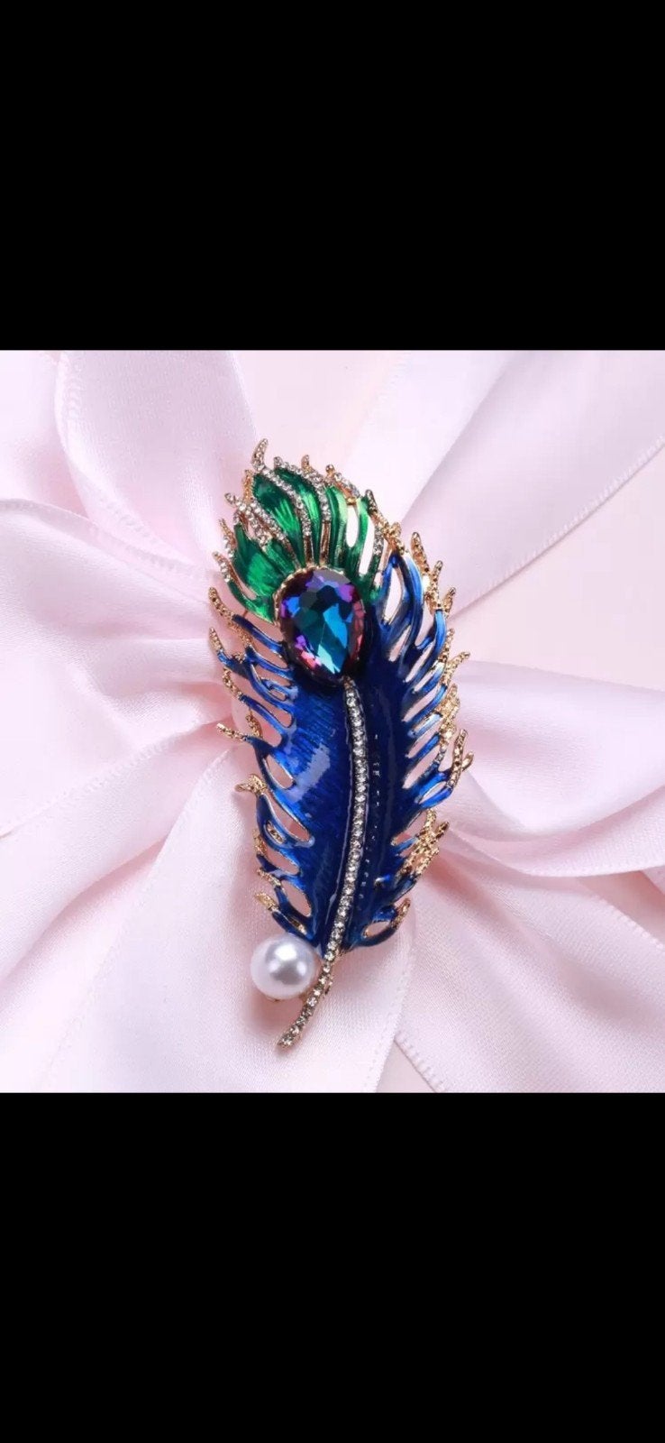 Nieuwe Broche Pauwenveer met Kristallen en Parel, Ophalen, Overige materialen, 4 tot 7 cm, Nieuw