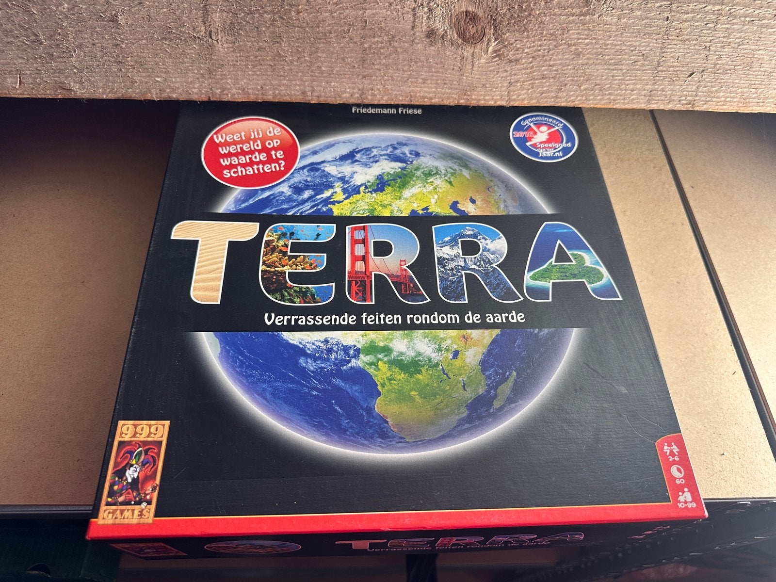 Terra: Verrassende feiten rondom de aarde (999 Games), Drie of vier spelers, Ophalen, Gebruikt