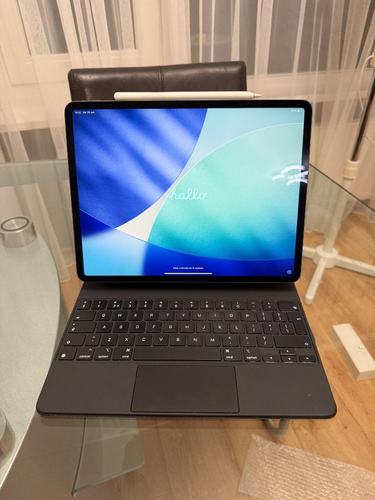 IPad Pro 12.9 inch 2020 - Magic Keyboard, Computers en Software, Apple iPads, 12 inch, Ophalen of Verzenden, Apple iPad Pro, 128 GB