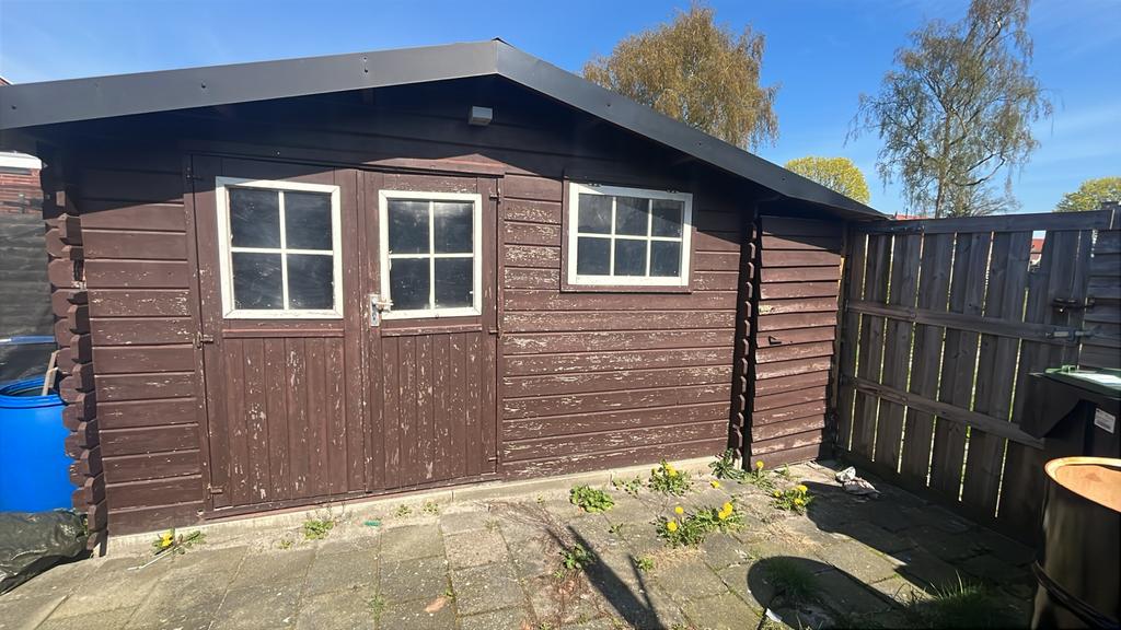 Blokhut met 3 deuren, Tuin en Terras, Tuinhuizen, Ophalen, 250 tot 500 cm, Blokhut, 2 ramen